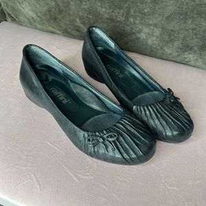 Black Leather Umberto Ruffini Flats Size 38 (7)